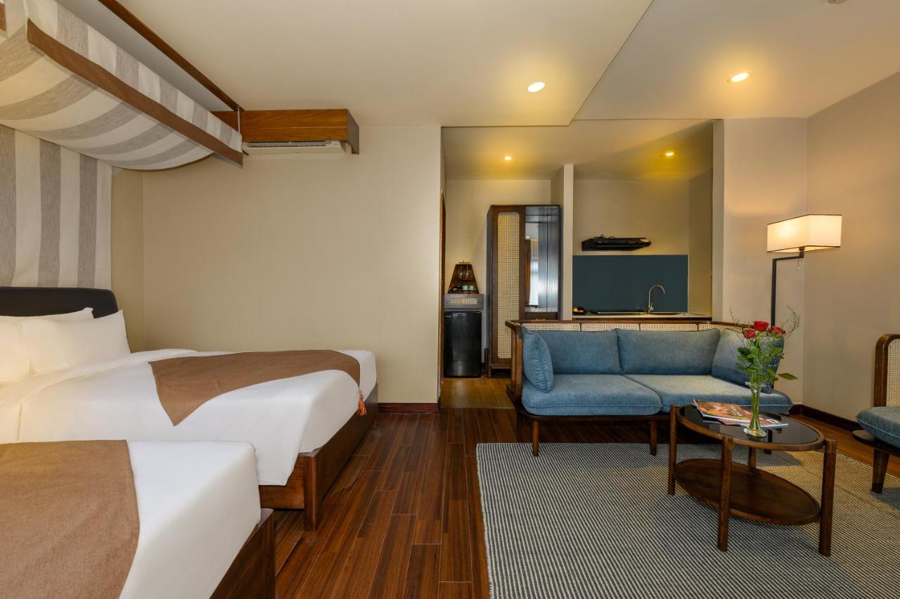 The Blossom Hoi An Ocean Front Hotel & Spa Exterior photo