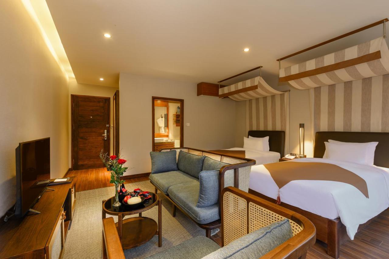 The Blossom Hoi An Ocean Front Hotel & Spa Exterior photo